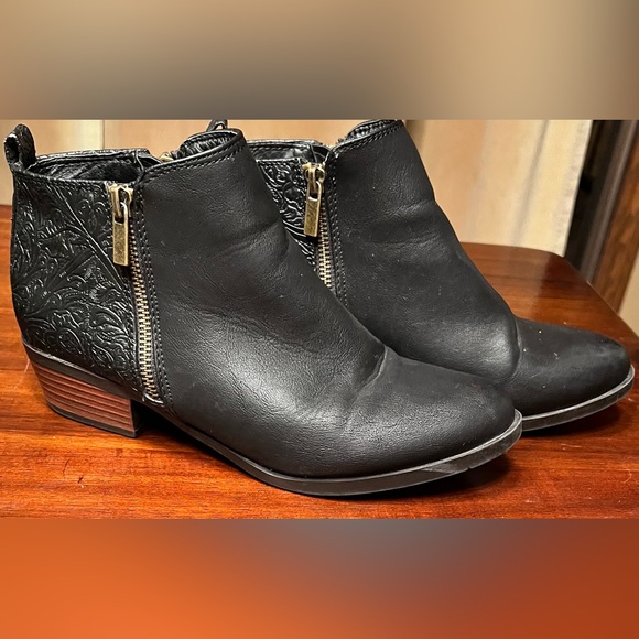 GUC Cato Black Ankle Booties - Women’s 8 1/2 - Picture 3 of 7